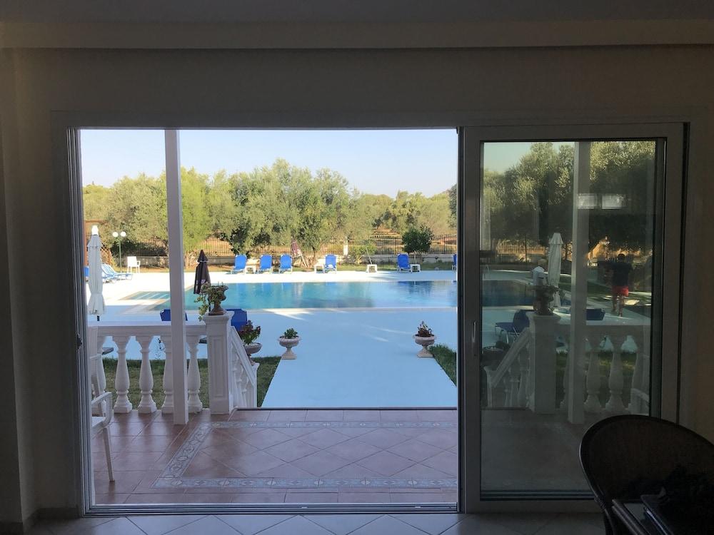Ai Helis Resort Свороната Экстерьер фото