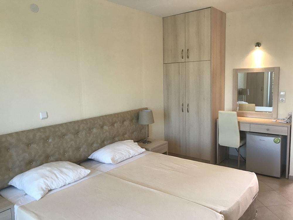 Ai Helis Resort Свороната Экстерьер фото