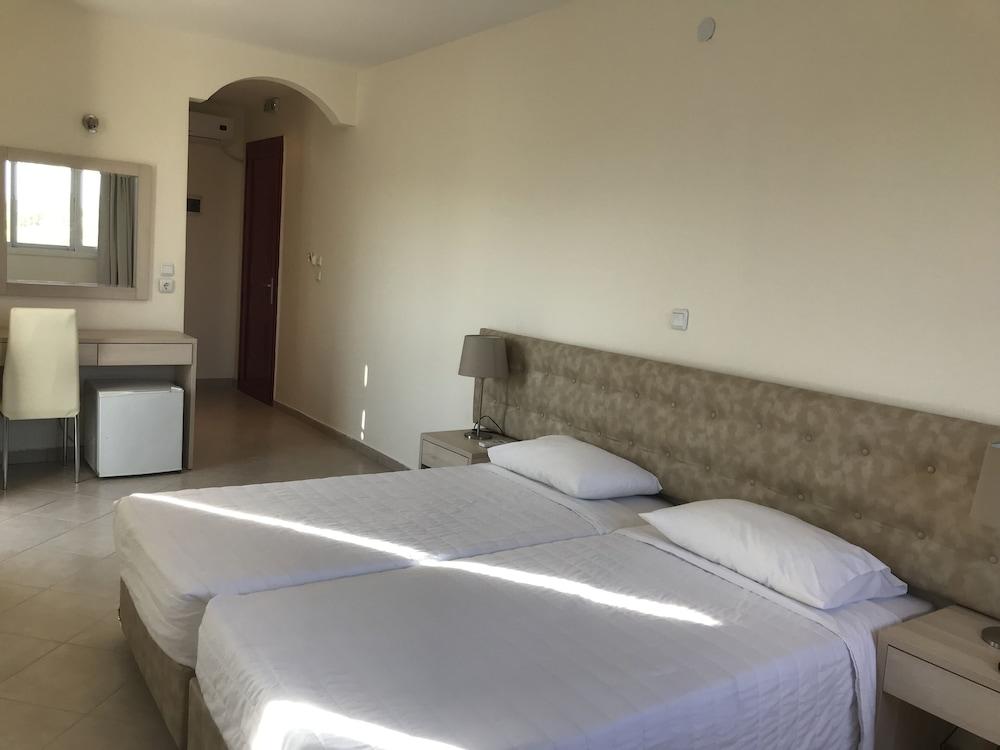 Ai Helis Resort Свороната Экстерьер фото